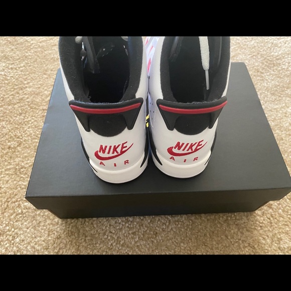 Jordan Carmine 6’s Big Boy size 7 - Picture 9 of 10